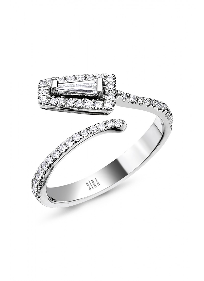 Trapezoidal Baguette Ring - White Gold